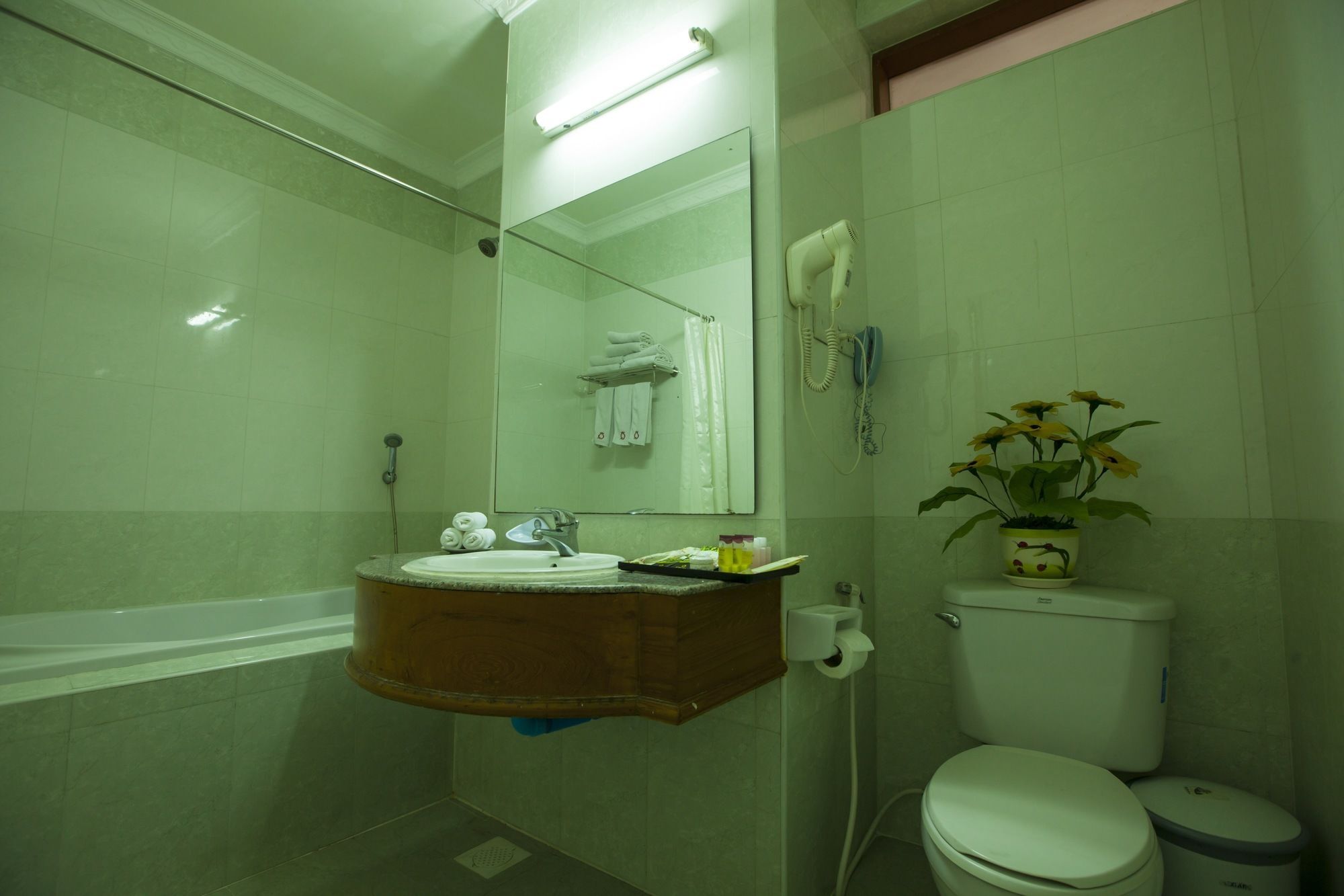 Hotel Queen Mandalay Luaran gambar