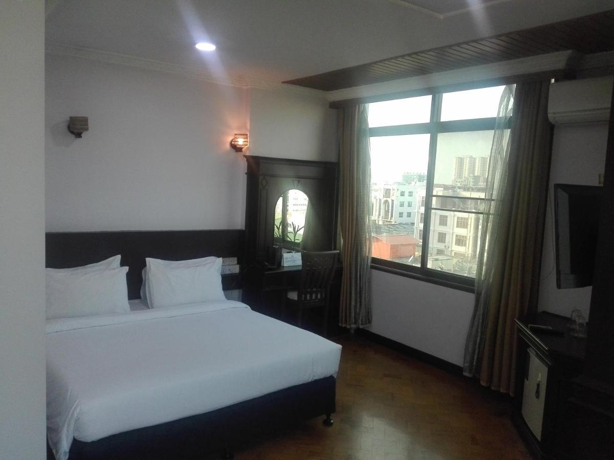 Hotel Queen Mandalay Bilik gambar